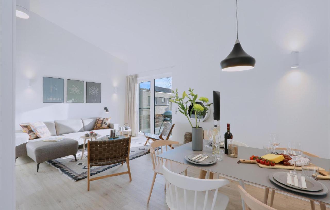 Stunning Home In Lembruch-Duemmer See With Wifi Eksteriør billede