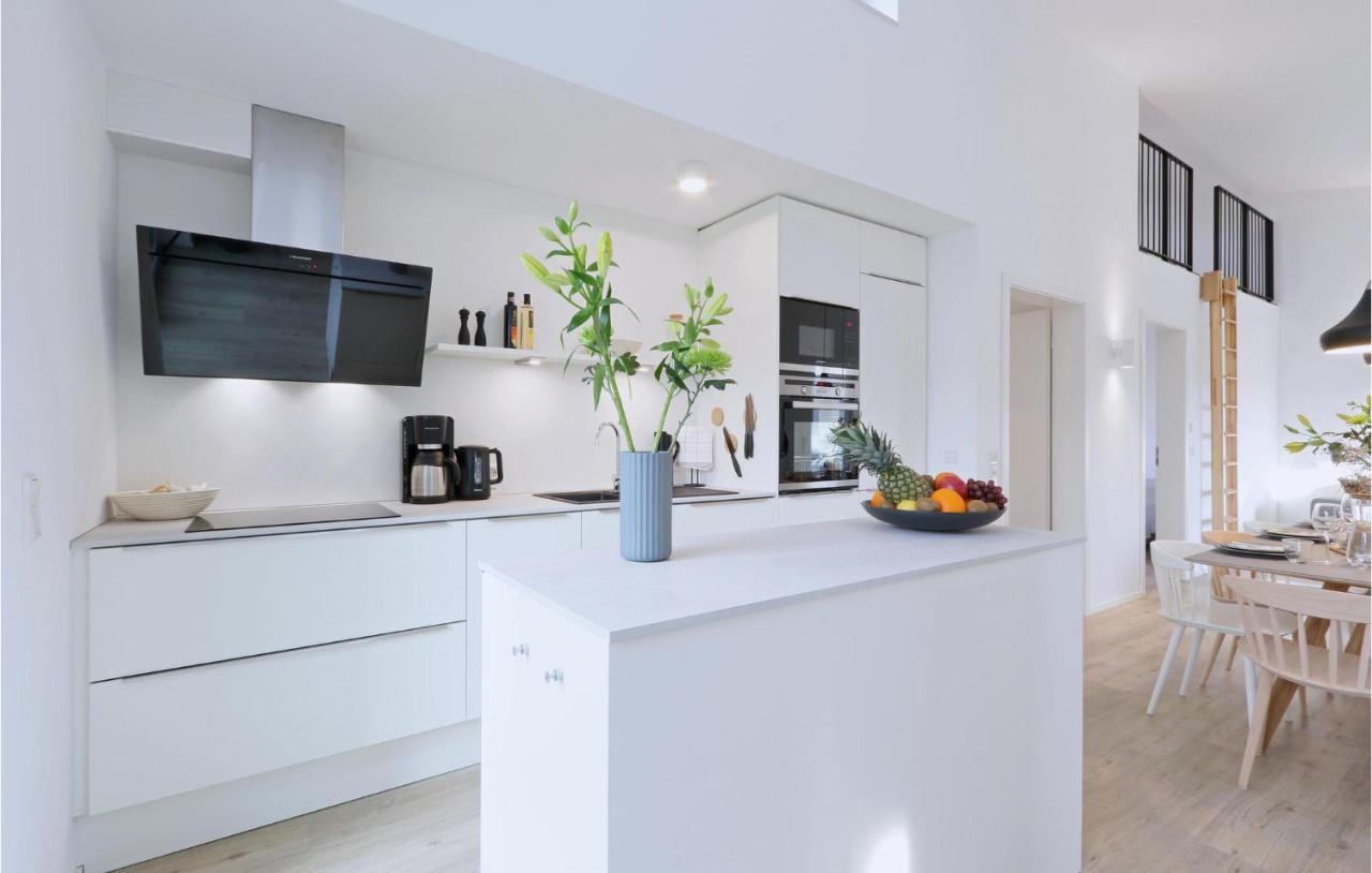 Stunning Home In Lembruch-Duemmer See With Wifi Eksteriør billede